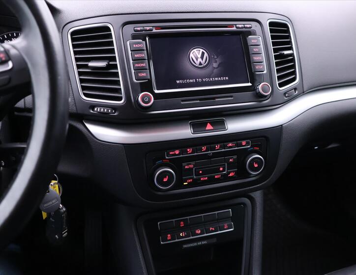 Volkswagen Sharan 25