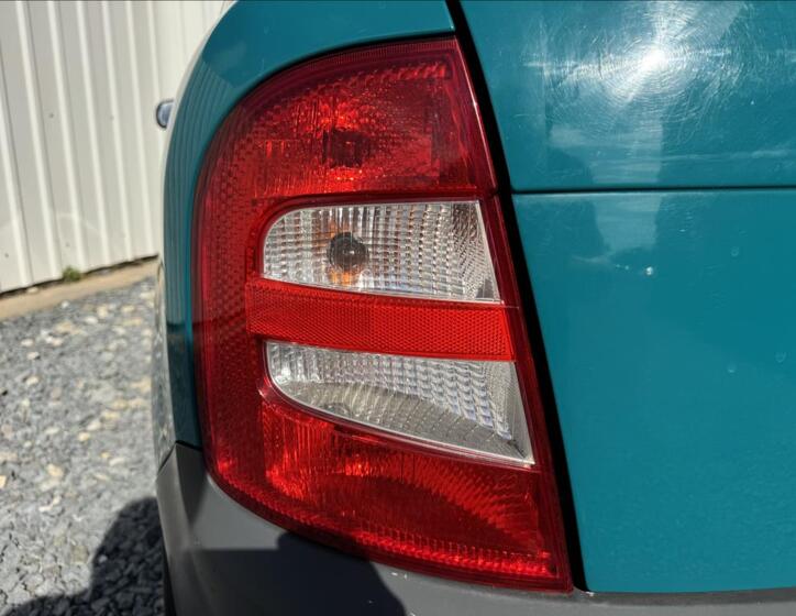 Škoda Fabia 15