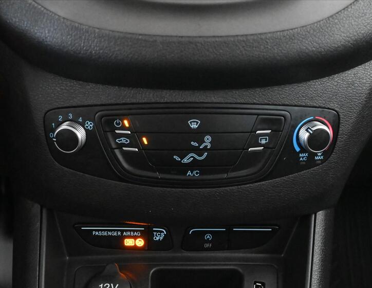 Ford Tourneo Courier 20