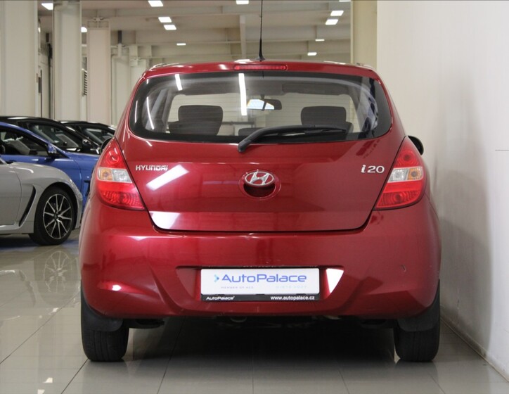 Hyundai i20 4