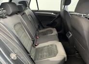 Volkswagen Golf 25