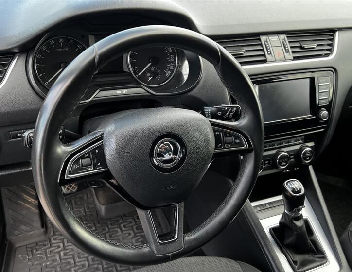 Škoda Octavia 23