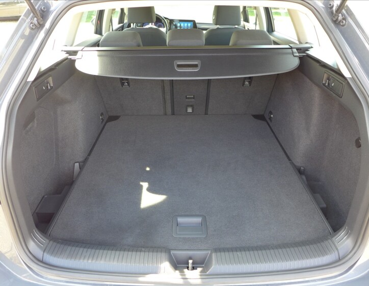 Volkswagen Golf 34