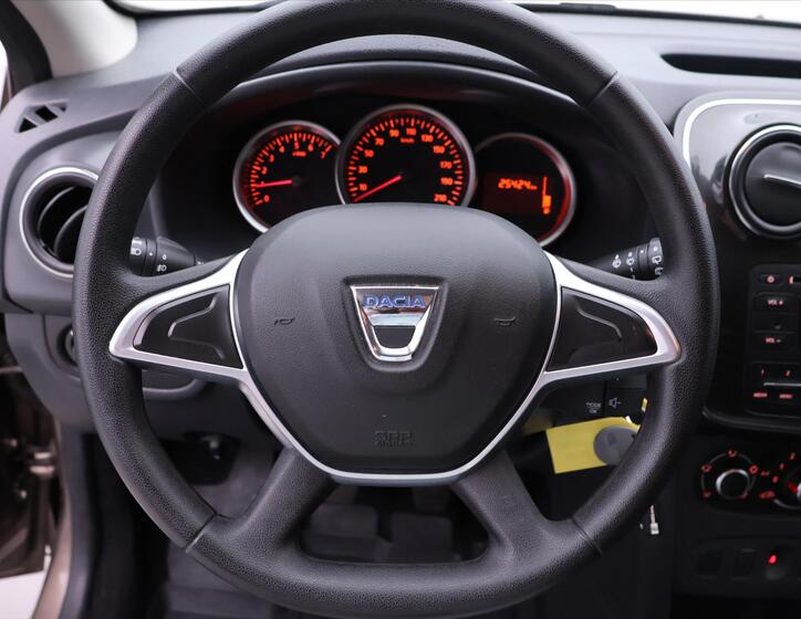 Dacia Sandero 18