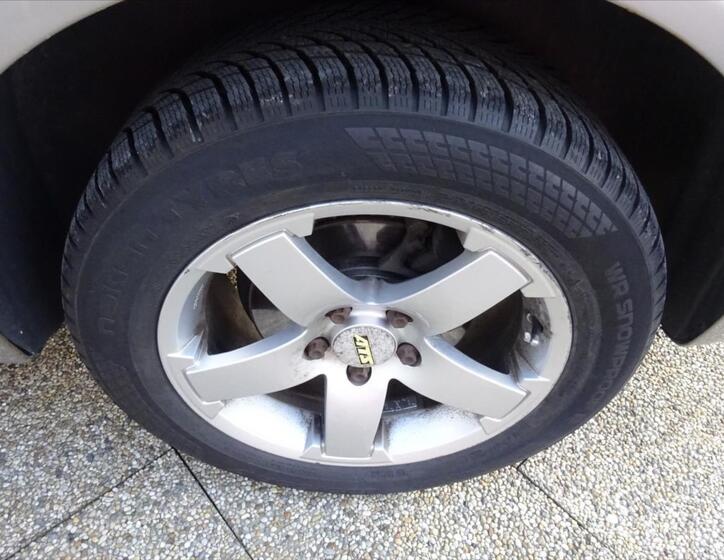 Volkswagen Multivan 32