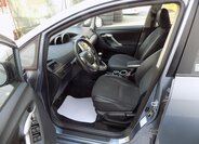 Toyota Verso 12