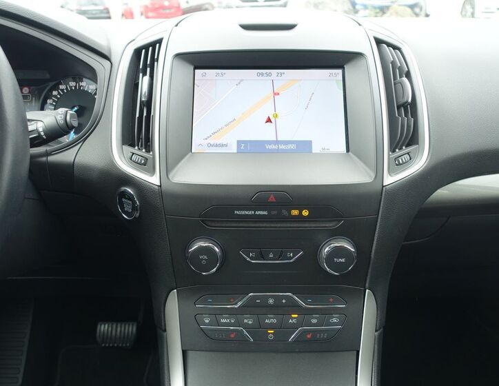 Ford Galaxy 13