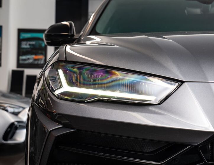 Lamborghini Urus 24