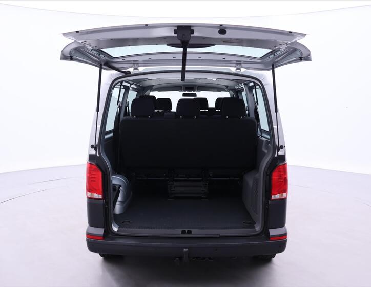 Volkswagen Transporter 9