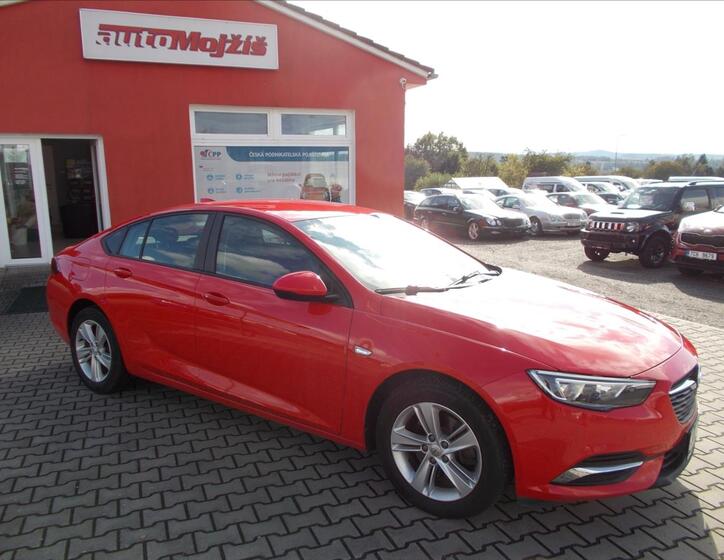 Opel Insignia 8