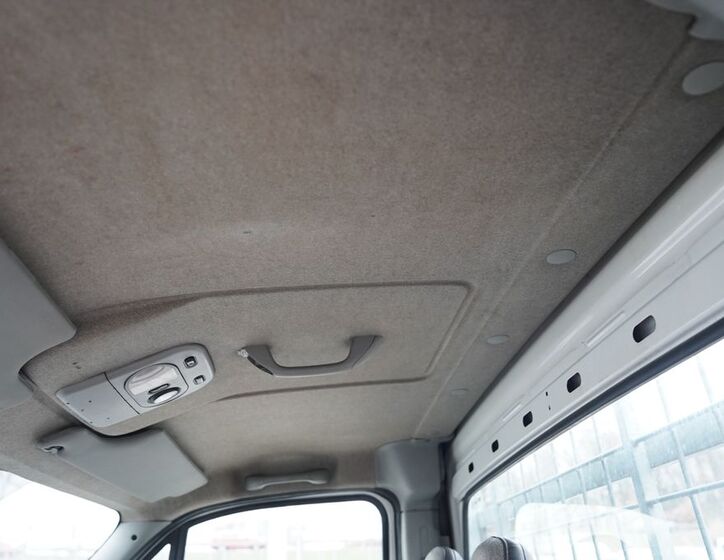 Renault Master 28