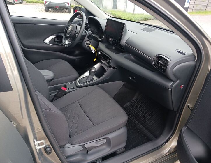 Toyota Yaris 14