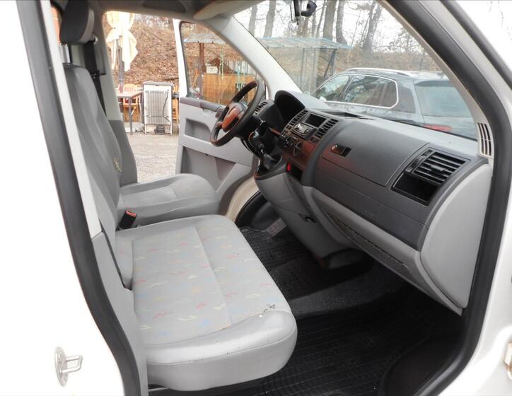 Volkswagen Transporter 13