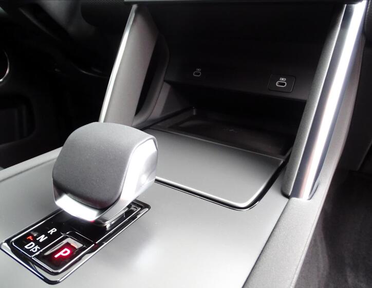 Land Rover Discovery Sport 26