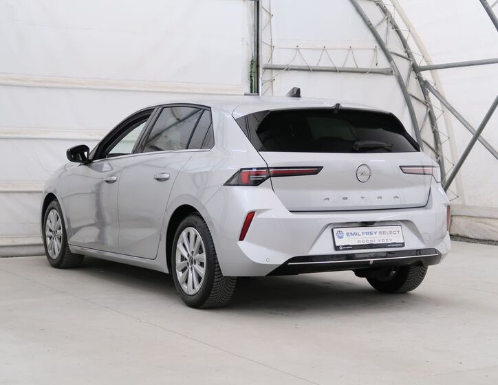 Opel Astra 8