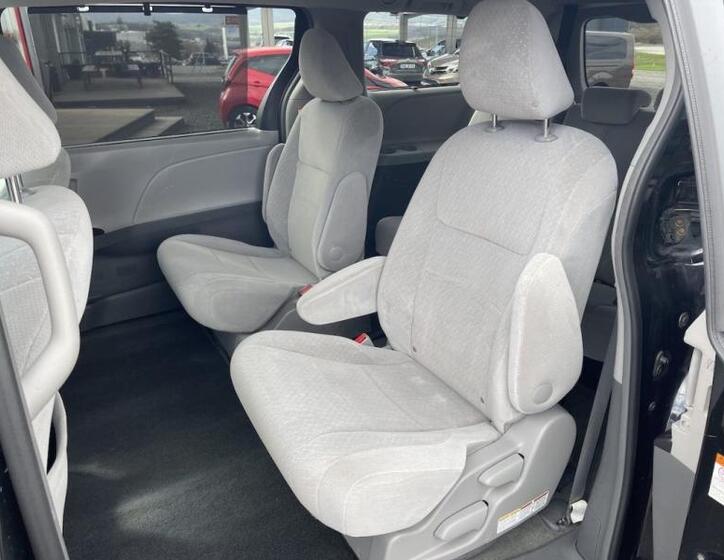 Toyota Sienna 23