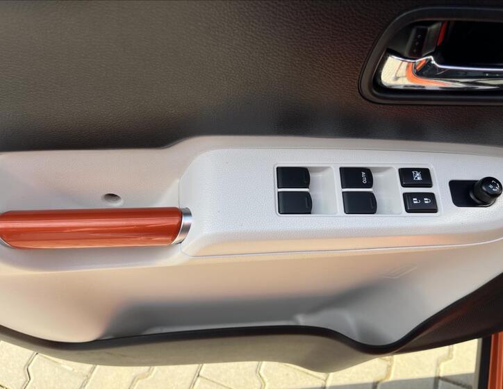Suzuki Ignis 19