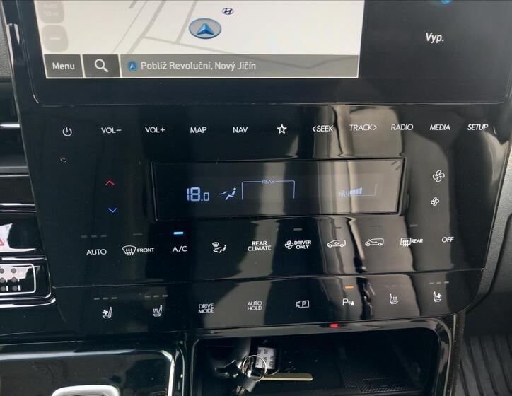 Hyundai Staria 12