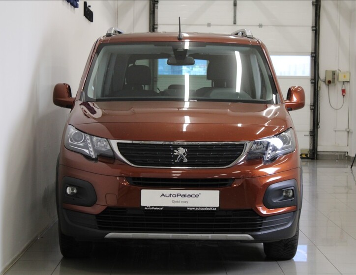 Peugeot Rifter 2