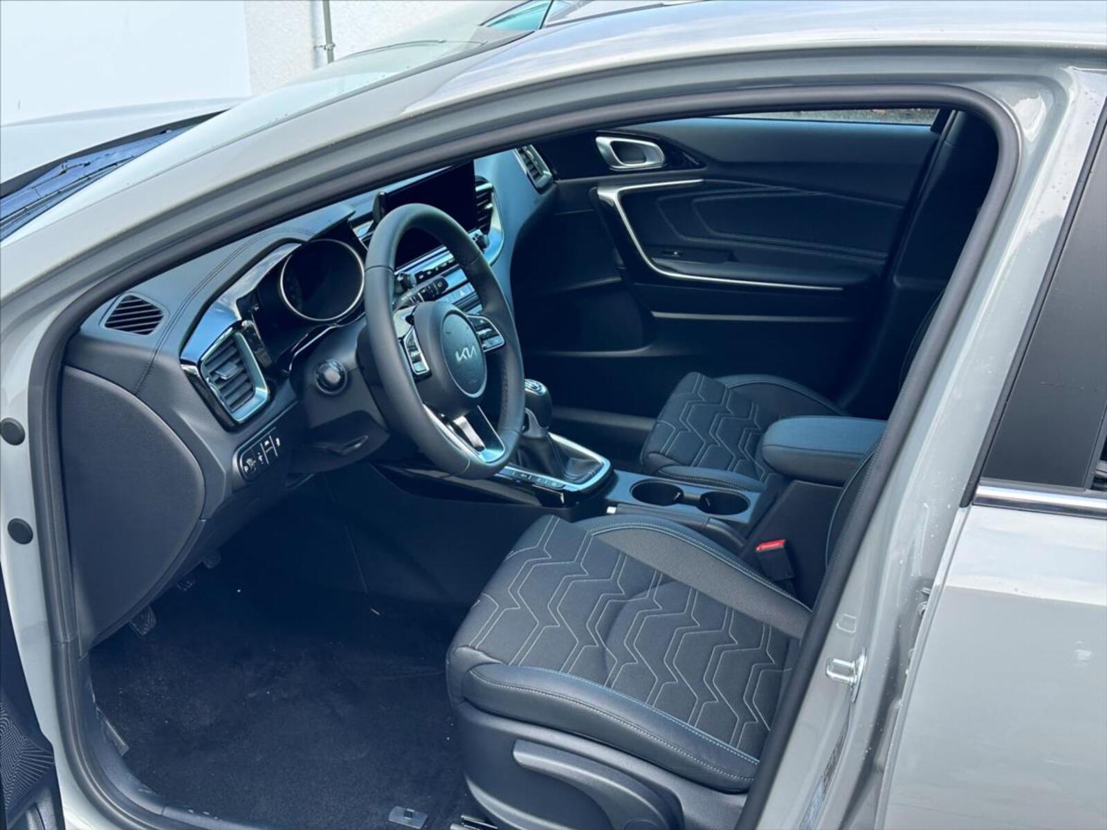 KIA Ceed 11