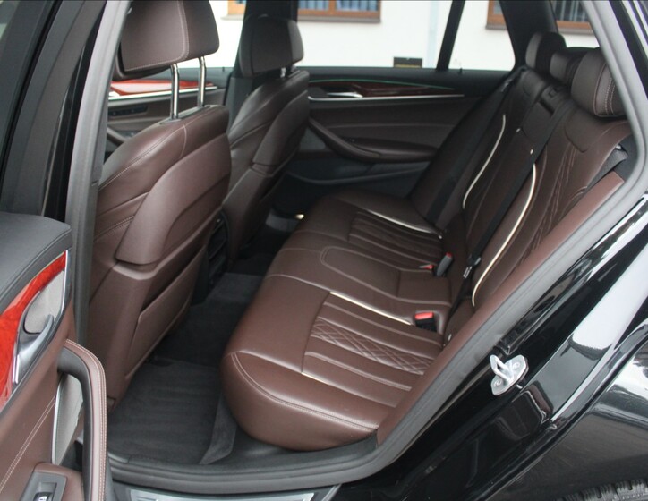 Alpina D5 19