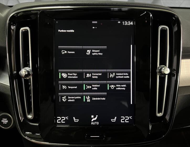 Volvo XC40 23