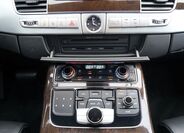 Audi A8 31