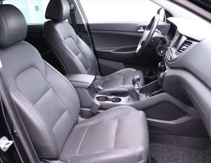 Hyundai Tucson 11