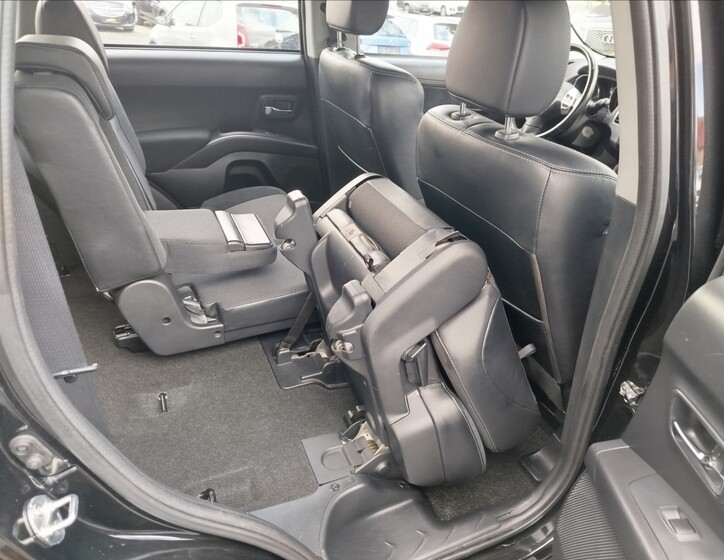 Citroën C-Crosser 33