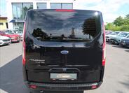 Ford Tourneo Custom 8