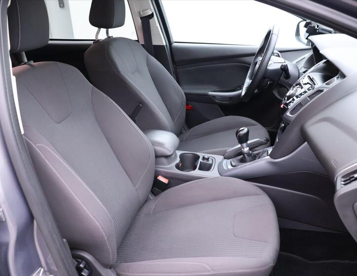 Ford Focus 14