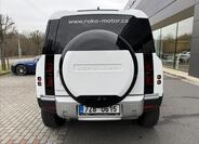 Land Rover Defender 9