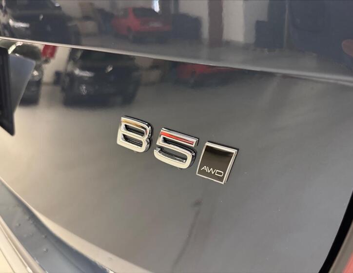 Volvo XC90 15