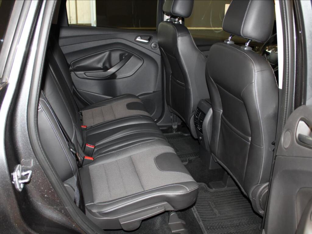 Ford Kuga 17