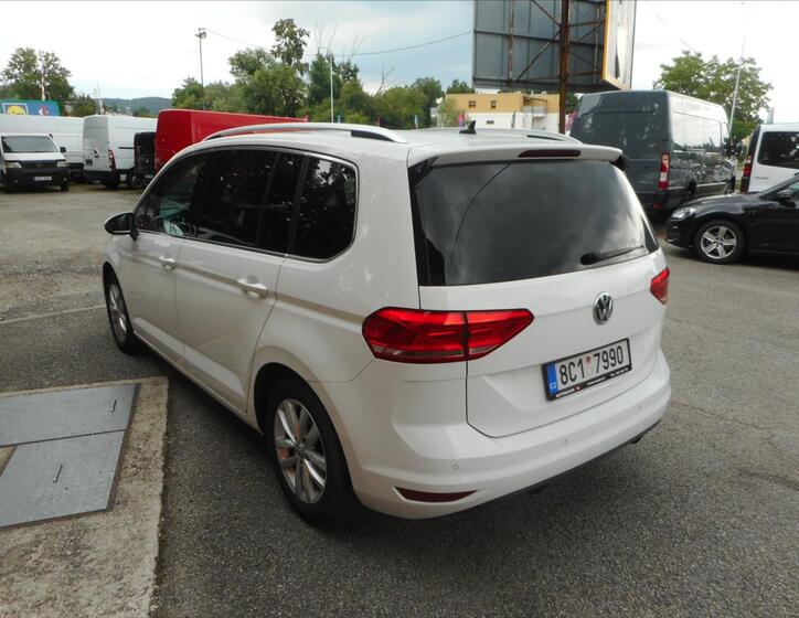 Volkswagen Touran 7