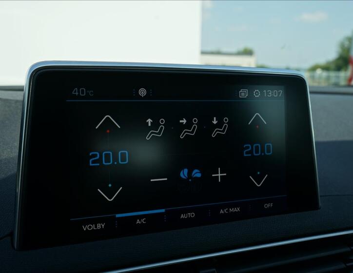 Peugeot 3008 13