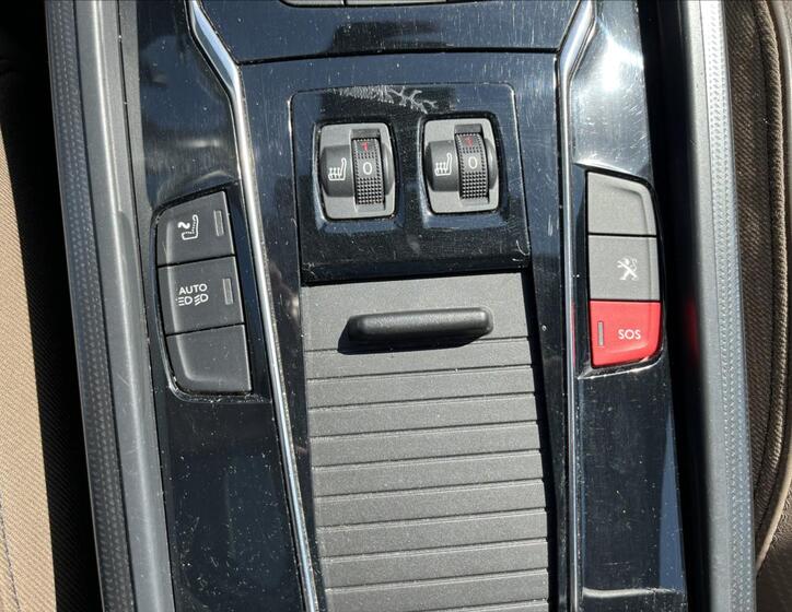 Peugeot 508 23
