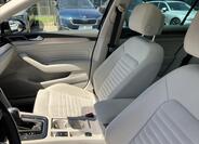 Volkswagen Passat 10