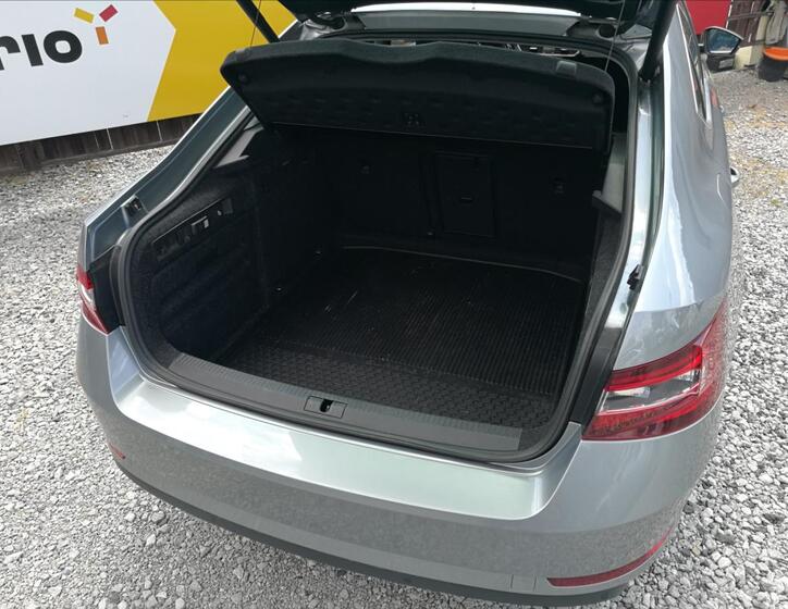 Škoda Superb 22