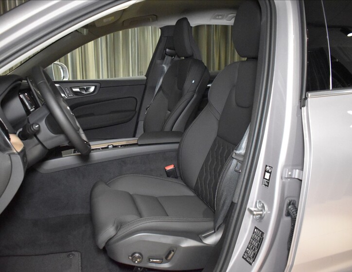 Volvo XC60 13