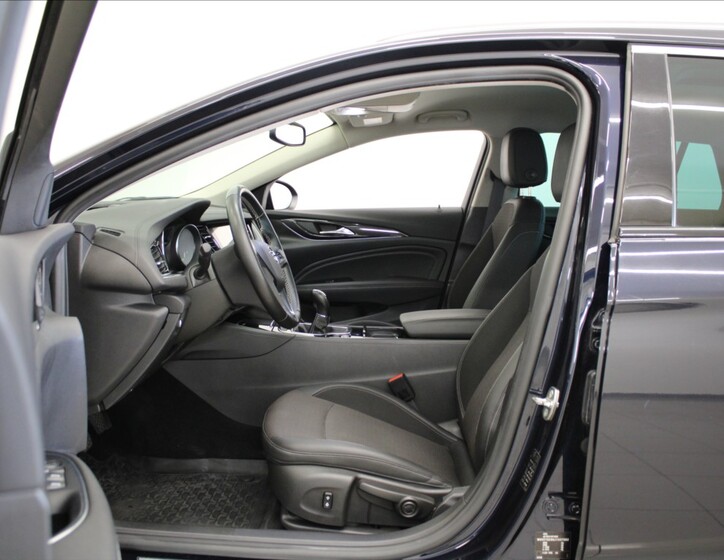 Opel Insignia 6