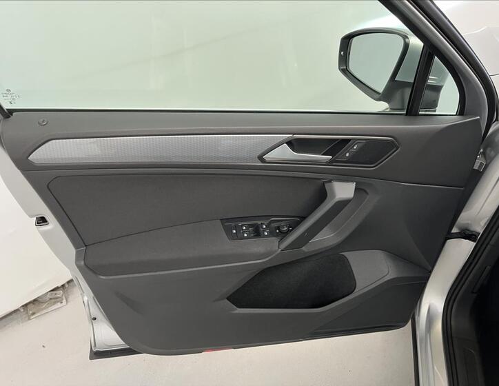 Volkswagen Tiguan 23