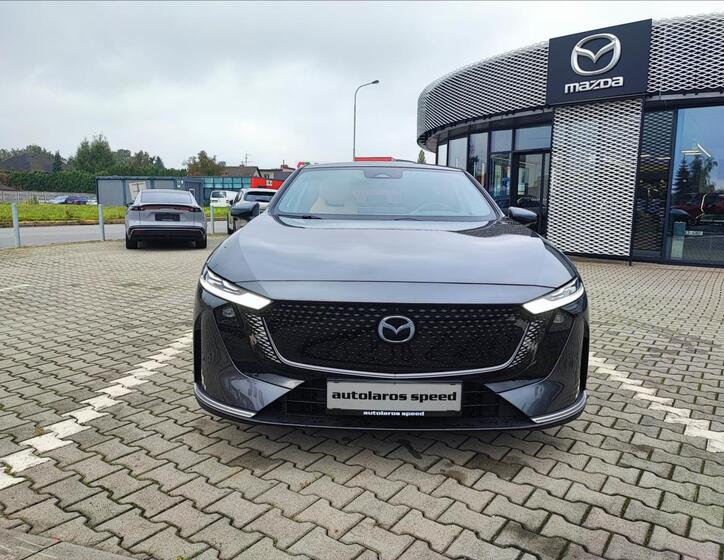 Mazda 6e 1