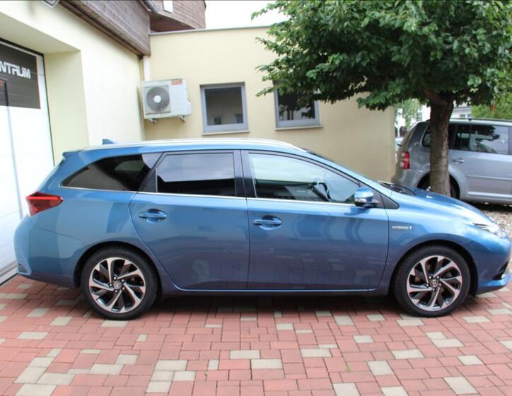 Toyota Auris 6
