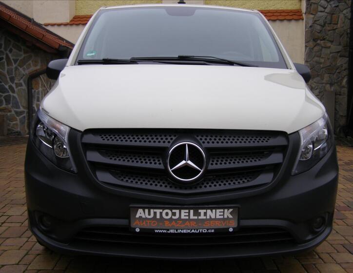 Mercedes-Benz Vito 8