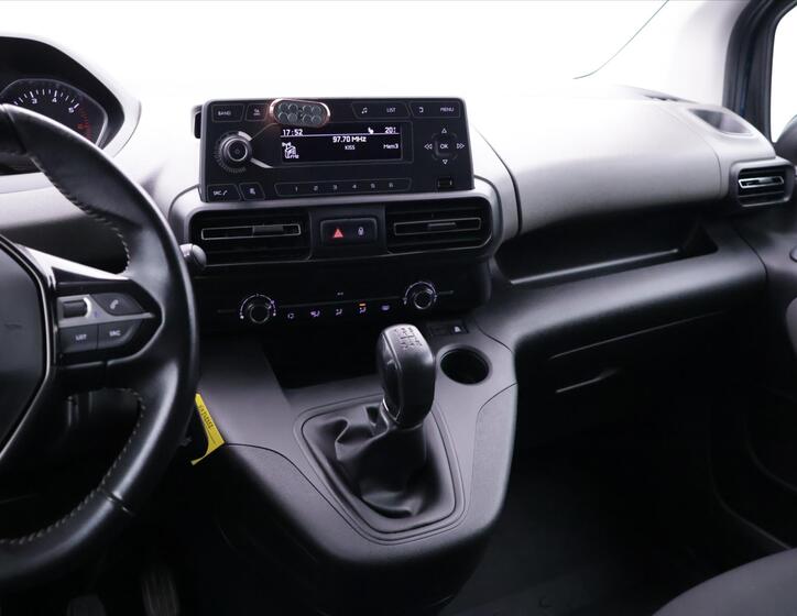 Peugeot Rifter 19