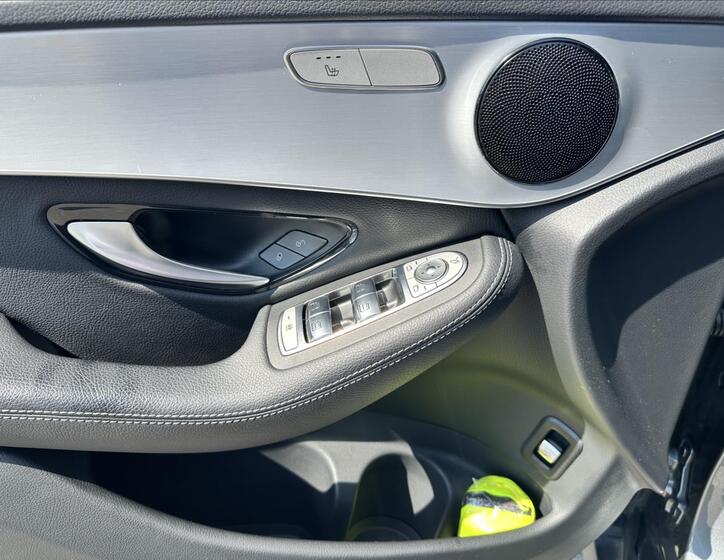 Mercedes-Benz GLC 12