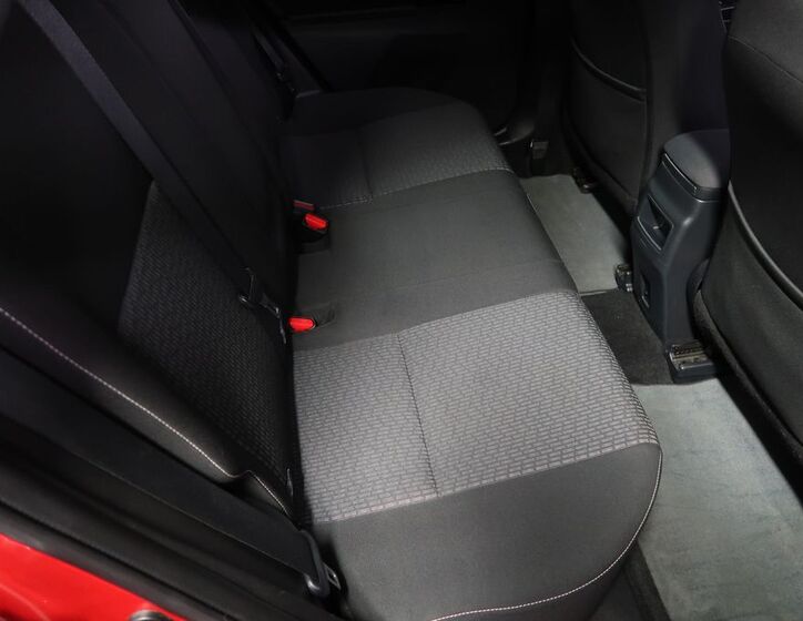 Toyota Auris 12