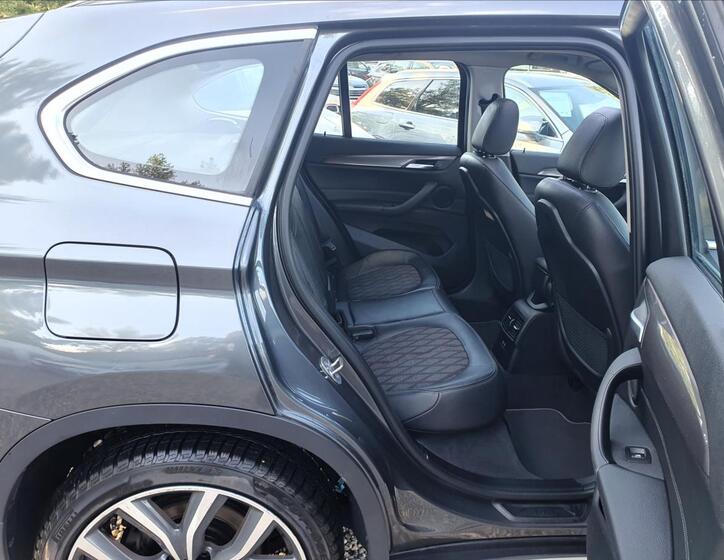 BMW X1 16