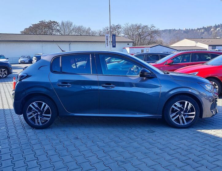 Peugeot 208 4